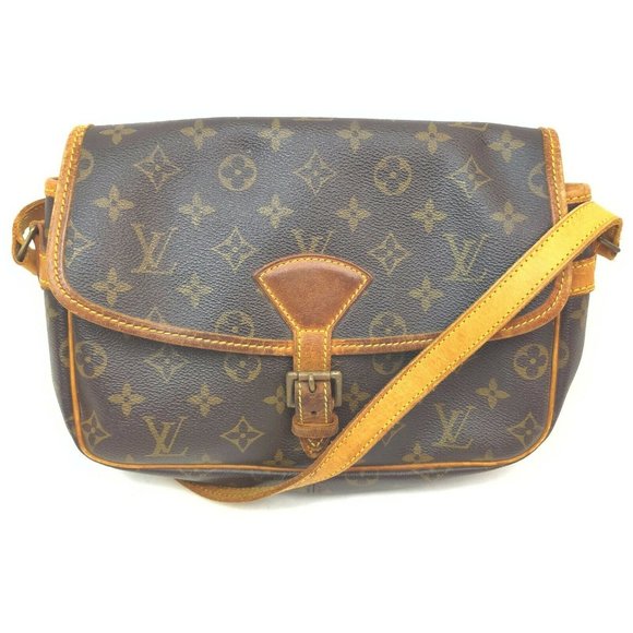 Louis Vuitton Handbags - Auth Louis Vuitton Sologne Crossbody #13610L23